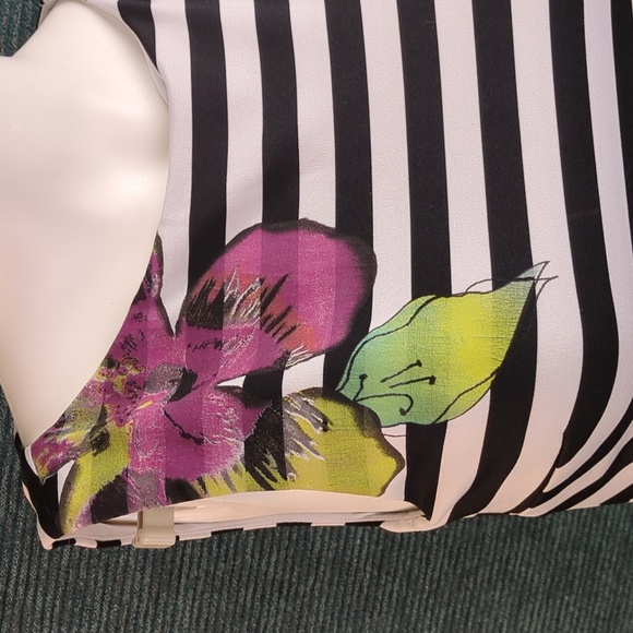 Caché Horizontal Striped Bodycon Dress With Floral Splash - Picture 6 of 13